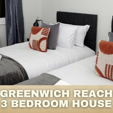 3-Bed House With Parking Near London O2 Apartment Екстериор снимка