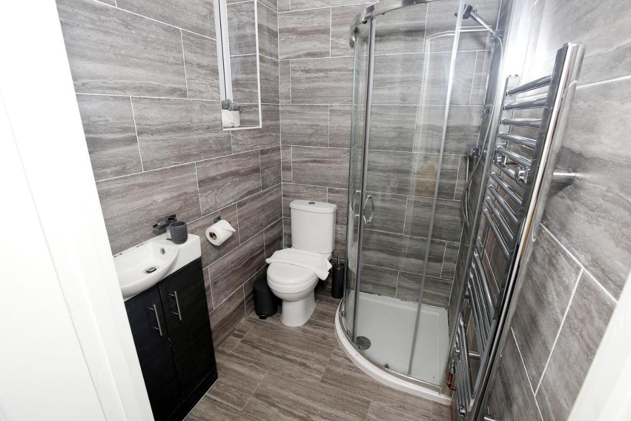 3-Bed House With Parking Near London O2 Apartment Екстериор снимка