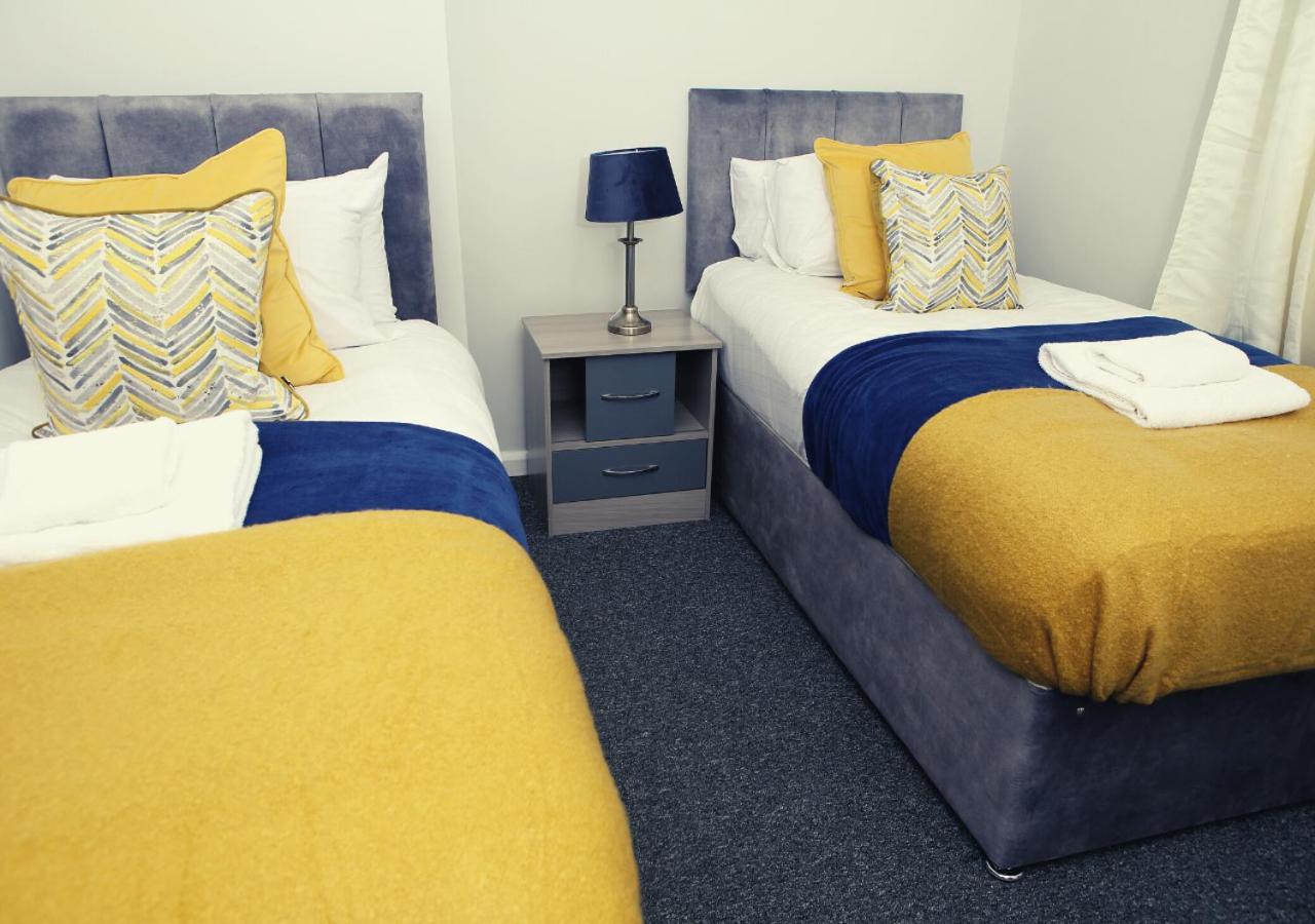 3-Bed House With Parking Near London O2 Apartment Екстериор снимка